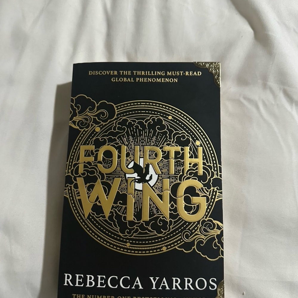 Fourth Wing Book by Rebecca Yarros